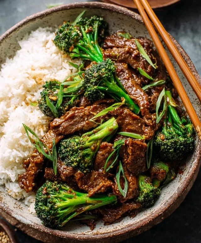 Chinese Beef and Broccoli (牛肉炒西兰花)