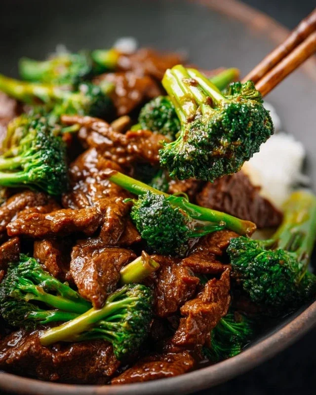 Chinese Beef and Broccoli (牛肉炒西兰花)