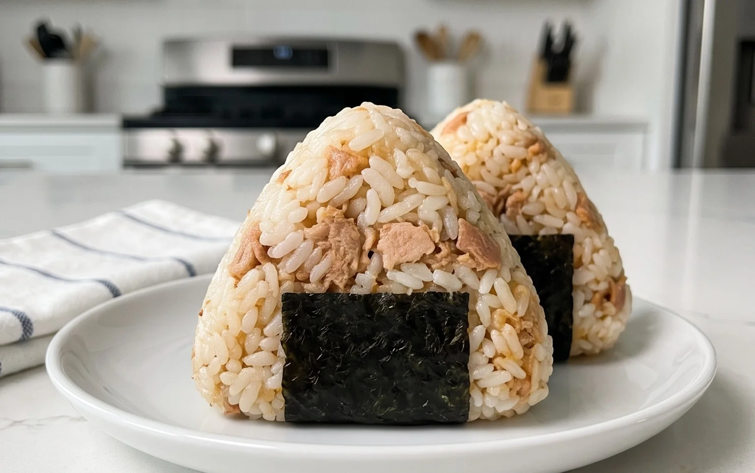 15-min. Easy Japanese Tuna Onigiri